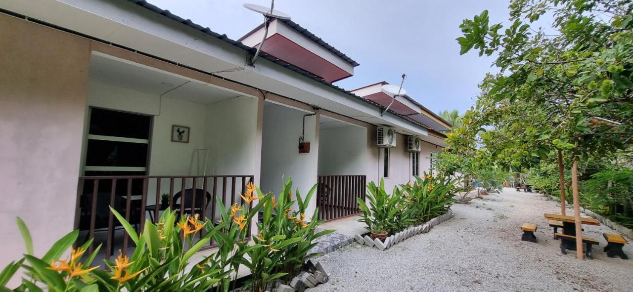 Seven Stones Langkawi Bed & Breakfast Pantai Cenang  Dış mekan fotoğraf
