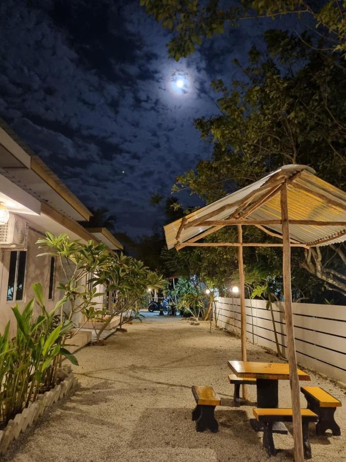 Seven Stones Langkawi Bed & Breakfast Pantai Cenang  Dış mekan fotoğraf